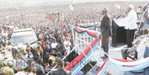  Chadema presidential candidate Edward Lowassa addresses a campaign meeting in Nzovwe, Mbeya on October 19, 2015. Tanzania will hold the General Election on October 25. PHOTO | EMMANUEL HERMAN  By ATHUMAN MTULYA